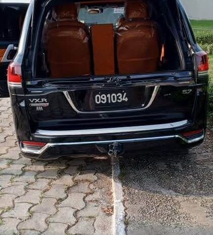 
								Land cruiser V8 XR 2020 Douala full									