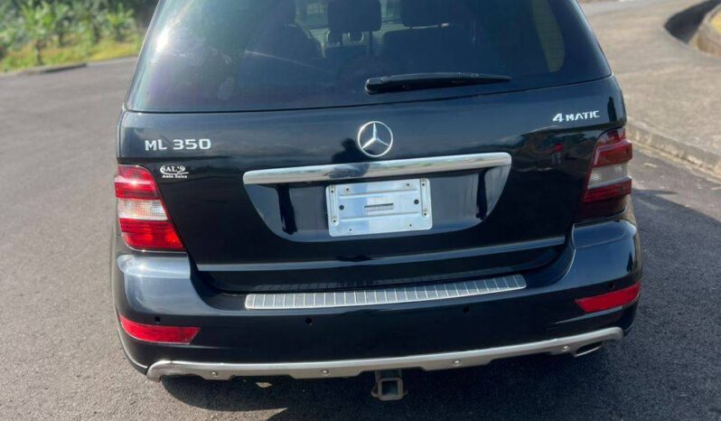 
								Mercedes ML 350 4MATIC 2011 Yaoundé full									