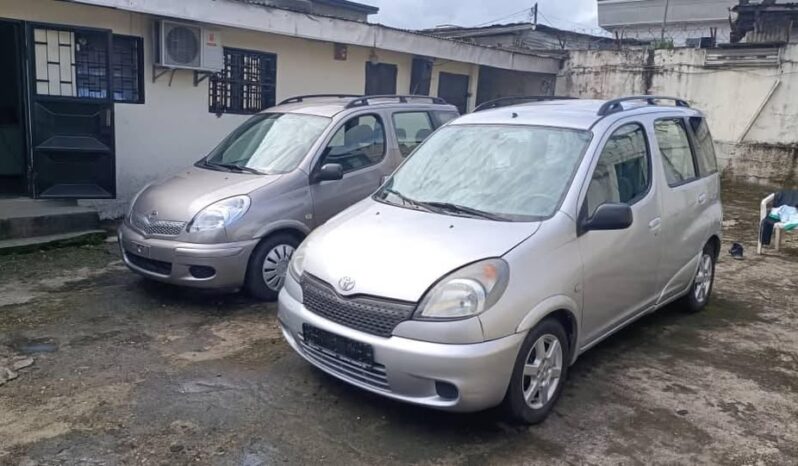 
								Yaris Verso 2005 occasion Europe Douala full									