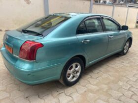 TOYOTA AVENSIS 2004 occasion Douala