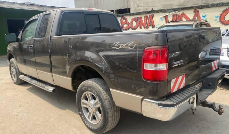 
								FORD F-150  2006 automatique Douala full									