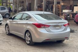 
										HYUNDAI Elantra 2012 occasion Canada Douala full									