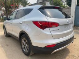 
										Hyundai Santa Fe 2015 automatique Douala full									