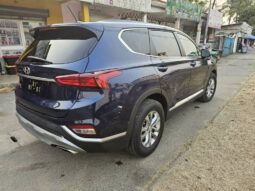 
										Hyundai Santa Fe 2020  Douala full									