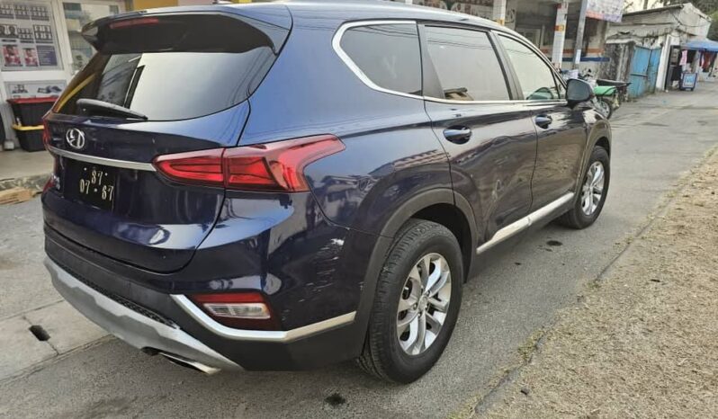 
								Hyundai Santa Fe 2020  Douala full									