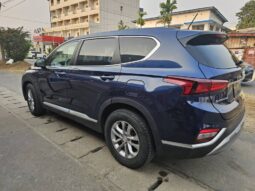 
										Hyundai Santa Fe 2020  Douala full									