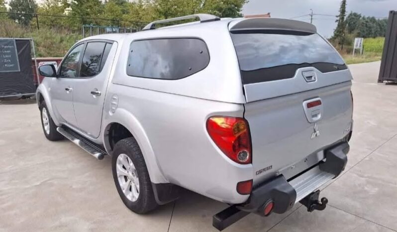 
								MITSUBISHI 4X4 L200 2010 Douala full									