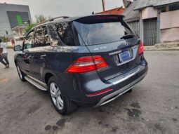 
										ML 350  2013 Essence automatique occasion usa Douala full									