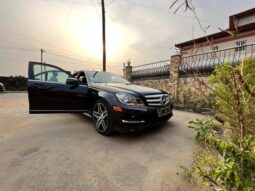 
										Mercedes C300 2010 Douala full									