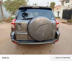 TOYOTA RAV4 2011 occasion d’Europe Yaoundé