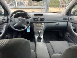 
										TOYOTA AVENSIS 2005 Douala full									