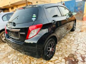 TOYOTA YARIS VITZ 2013 Douala