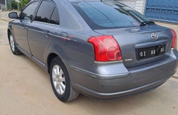 
								Toyota Avensis Tête de Cochon Berline Douala full									