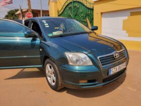 Toyota Avensis Tête de cochon leaftback Yaoundé