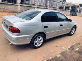 Toyota Avensis berline 2002 occasion Yaoundé