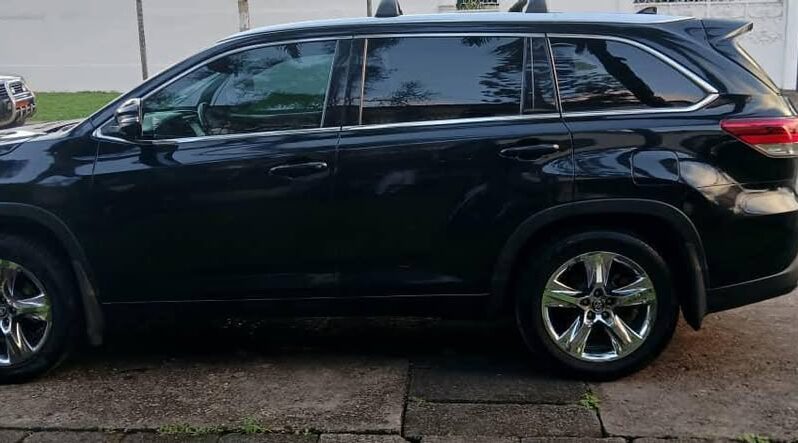 
								Toyota Highlander 2019 Douala full									