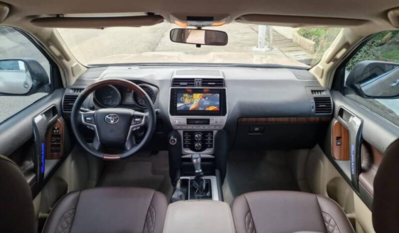 
								Toyota Land cruiser  2023 Douala full									