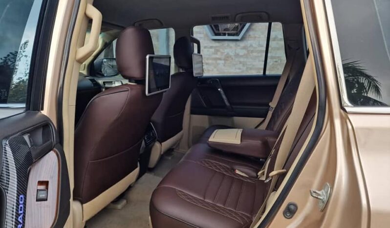 
								Toyota Land cruiser  2023 Douala full									