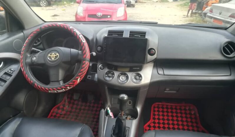 
								Toyota RAV4 Vanguard 2007 Douala full									