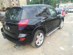 
										Toyota RAV4 Vanguard 2007 Douala full									