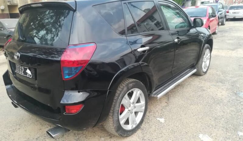 
								Toyota RAV4 Vanguard 2007 Douala full									