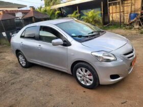 Toyota Yaris berline 2008 Occasion Douala Manfe