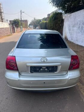 Toyota Avensis Essence Automatique Yaoundé