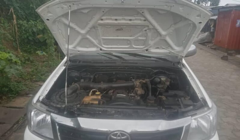 
								Toyota pickup Hilux 2011 Douala full									