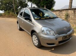 
										Toyota yaris année 2005 Yaoundé full									