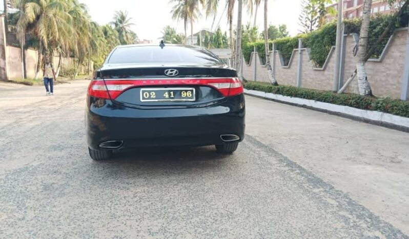 
								Hyundai Grandeur 2015 Douala full									