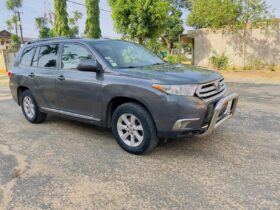 Toyota Highlander 2013 occasion Douala