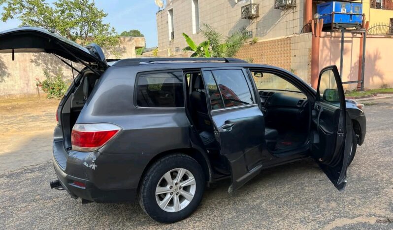 
								Toyota Highlander 2013 occasion Douala full									