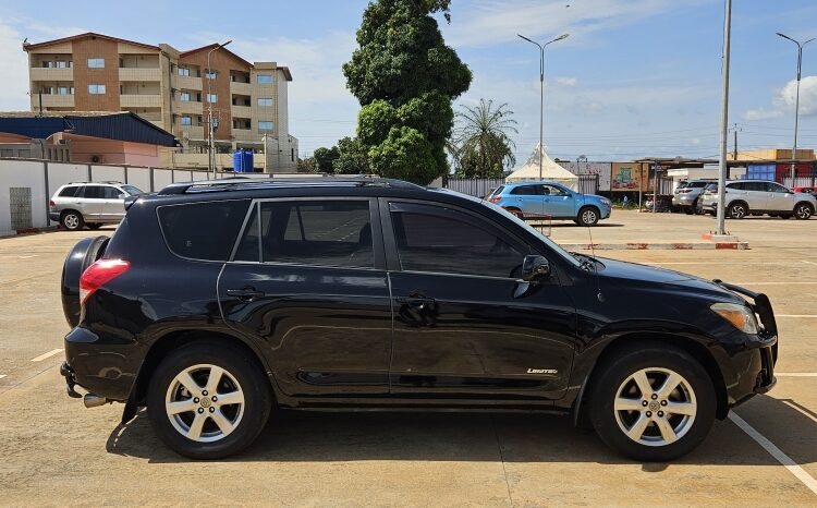 
								RAV4 2006 automatique Yaoundé full									