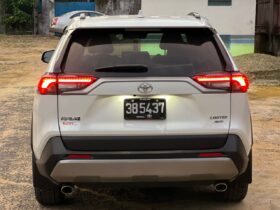 Toyota RAV4 Année 2024 Douala