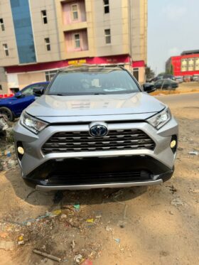 Toyota RAV4 2020 à vendre Douala
