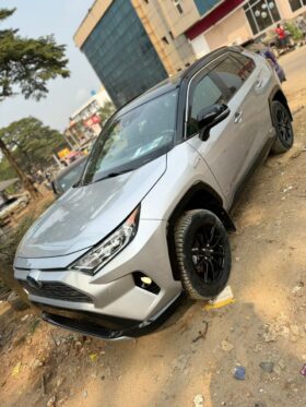 Toyota RAV4 2020 à vendre Douala