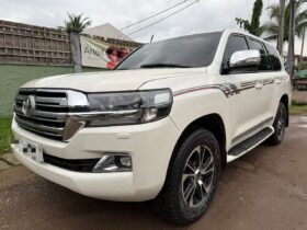 Land Cruiser GXR 2021 à vendre Douala
