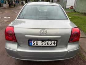 Toyota Avensis 2006 occasion Europe Douala