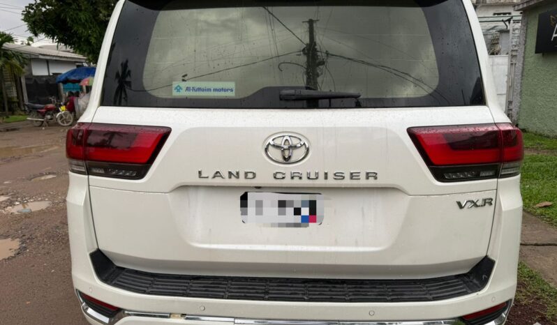 
Land cruiser VXR 2022 à vendre Douala full									