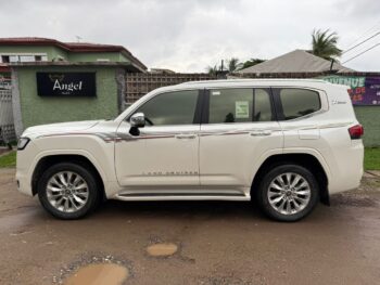 Land cruiser VXR 2022 à vendre Douala