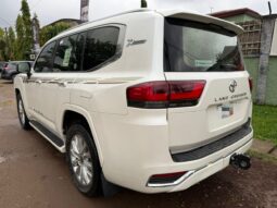 Land cruiser VXR 2022 à vendre Douala full