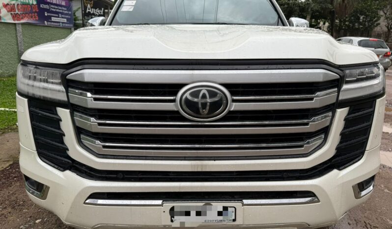 
Land cruiser VXR 2022 à vendre Douala full									