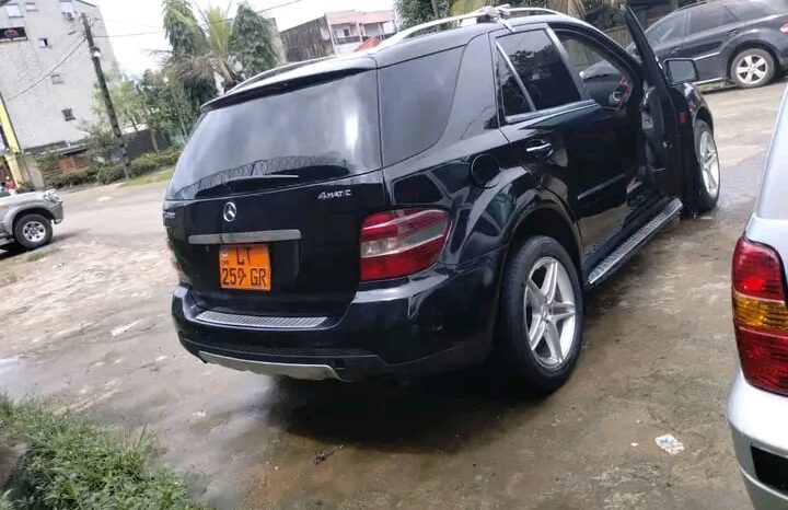
ML 350 4MATIC 2009 Douala full									